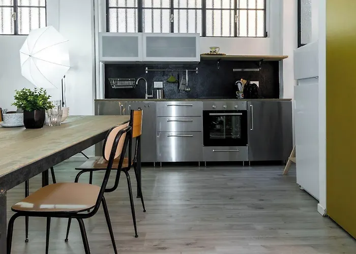 Joivy Exclusive For 4 In Navigli Near Parks Appartement Milaan